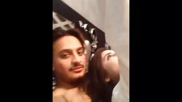 Busty MILF તેના સેકસી વીડિયો બીપી વીડીયો pussy તેમજ સર્વિસ નહીં